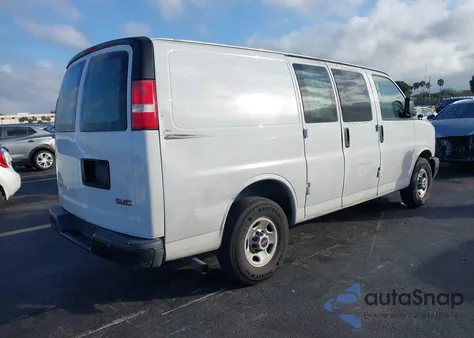 2018 GMC Savana 2500 Work Van z USA, uszkodzony, nr VIN 1GTW7AFB6J1343119